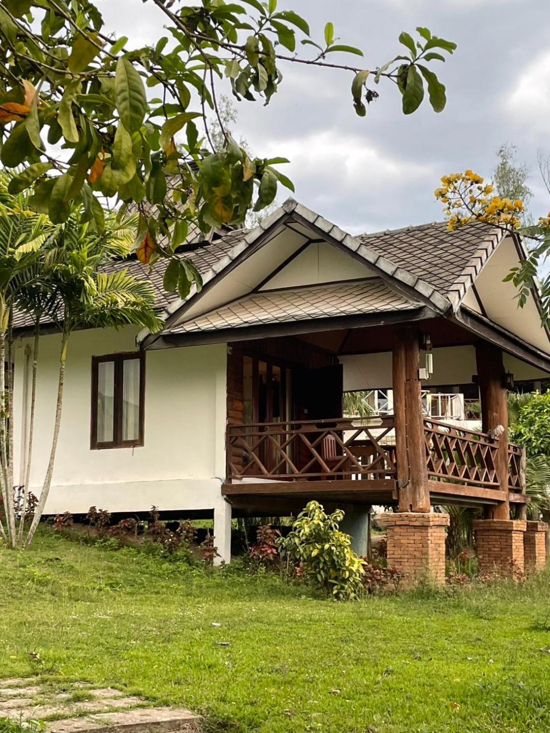 拜县爱&班周豪度假酒店 山林小屋