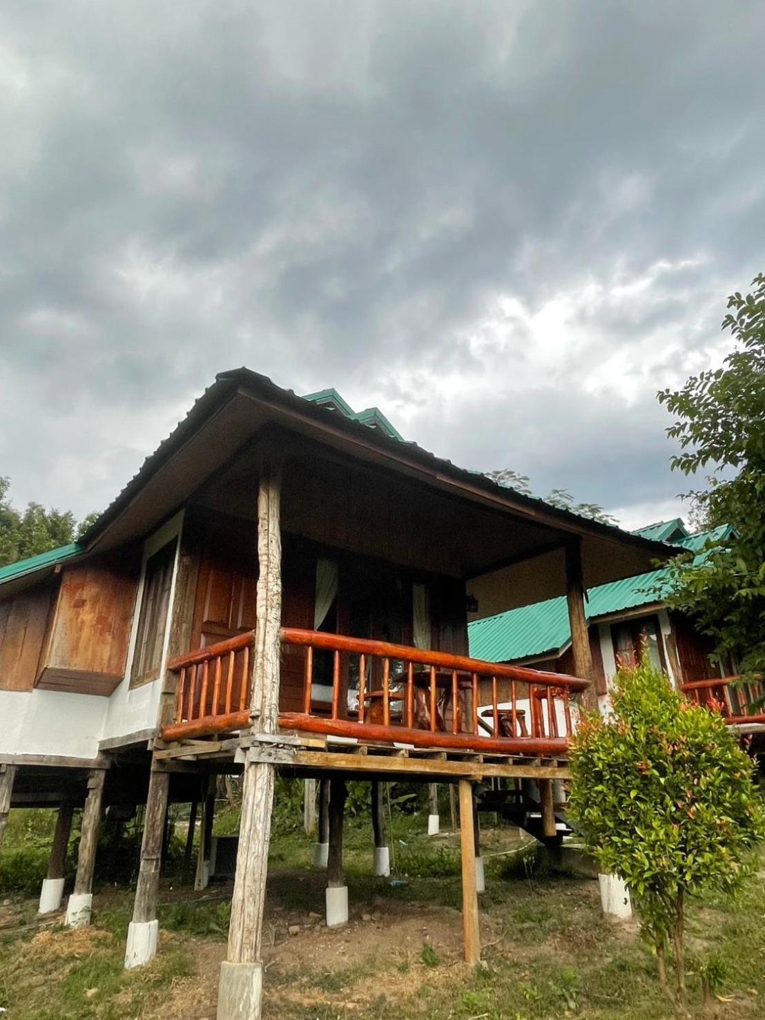 拜县爱&班周豪度假酒店 山林小屋