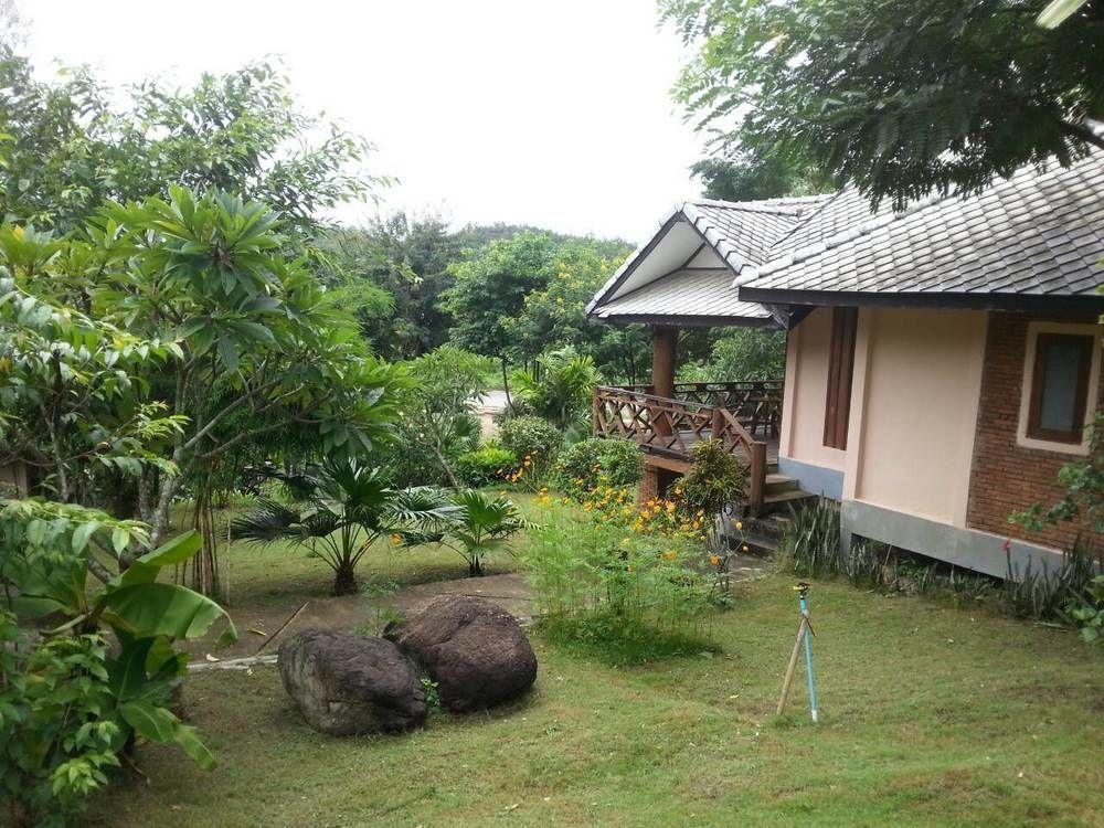 拜县爱&班周豪度假酒店 山林小屋 *
