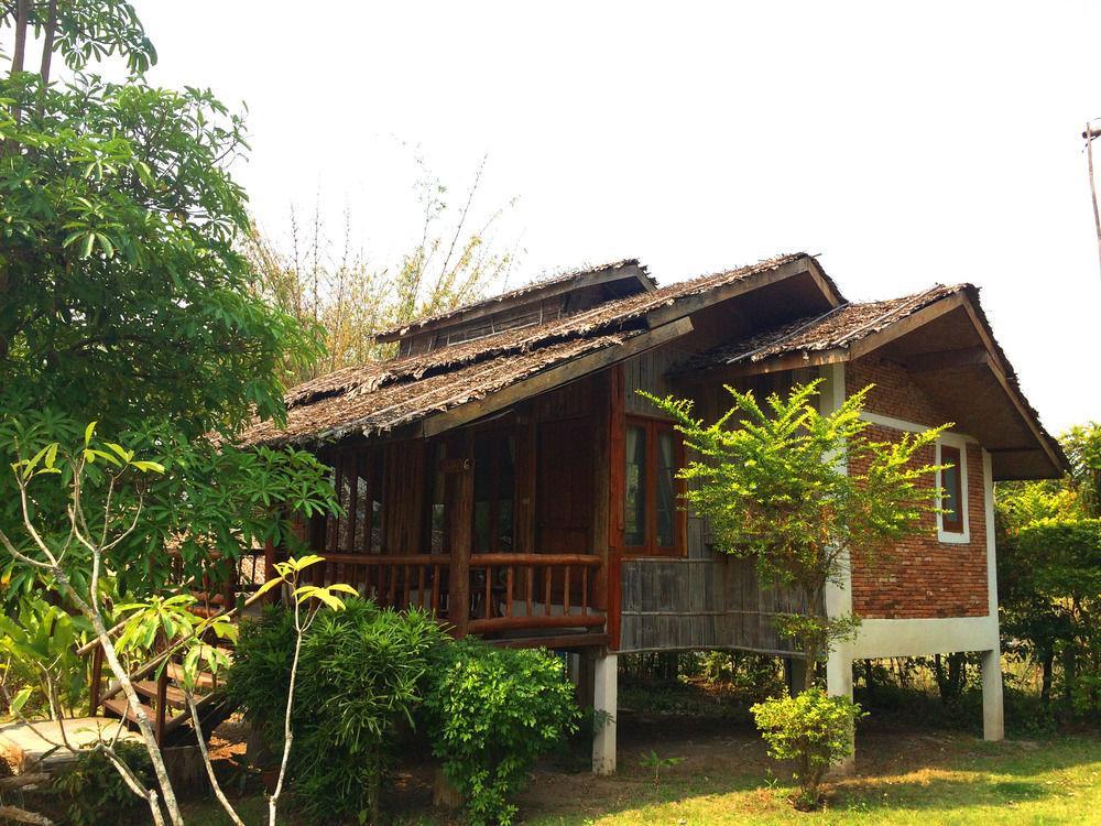 拜县爱&班周豪度假酒店 山林小屋 拜县