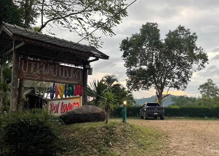 Pai Love & Baan Chonphao Resort
